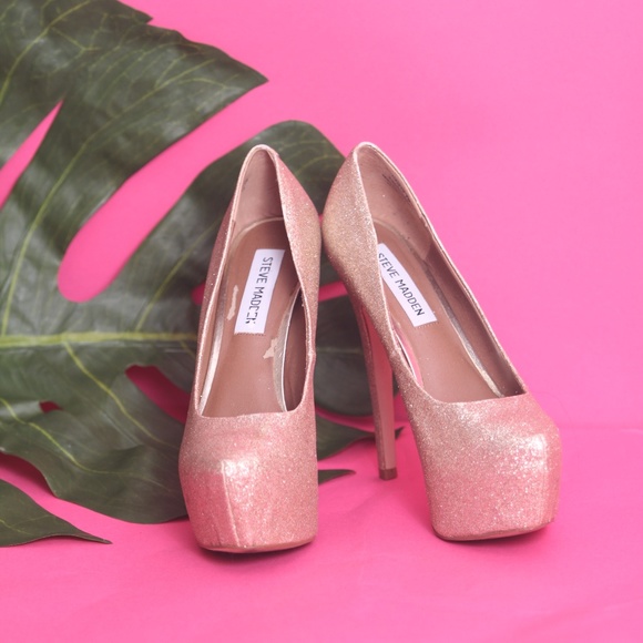 Steve Madden Shoes - Steve Madden Gold Glitter